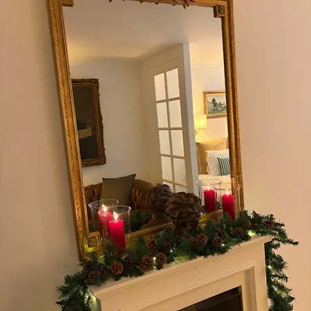 Catherine De Savoie, Rez Cosy Et Elegant Avec Cour Interieure Apartment Namur